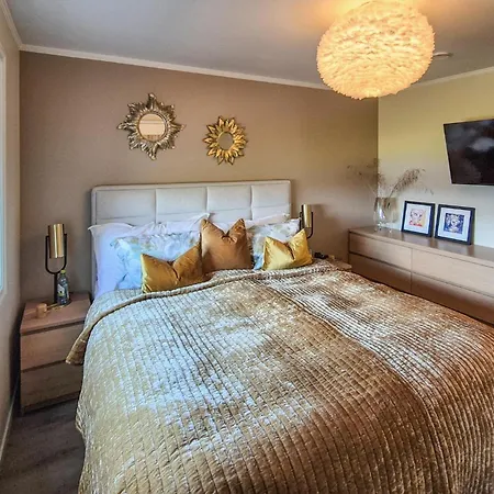 Beautiful In Bjoroyhamn With House Sea View Bjoroyna