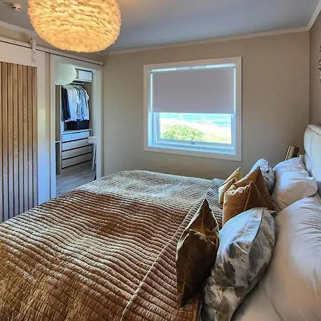 Beautiful In Bjoroyhamn With House Sea View Bjoroyna