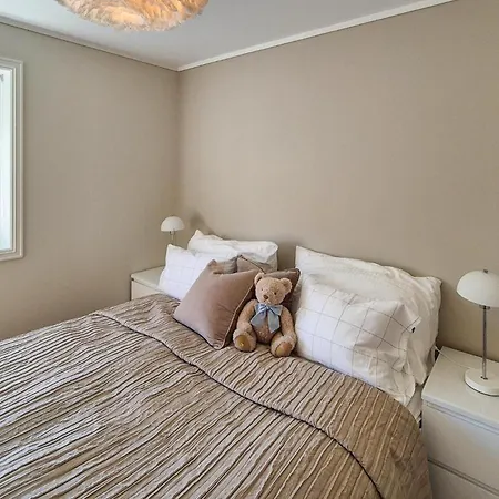 Beautiful In Bjoroyhamn With House Sea View Feriehus