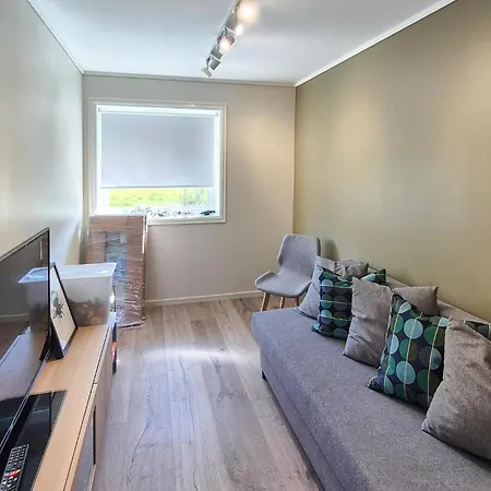 Beautiful In Bjoroyhamn With House Sea View Feriehus