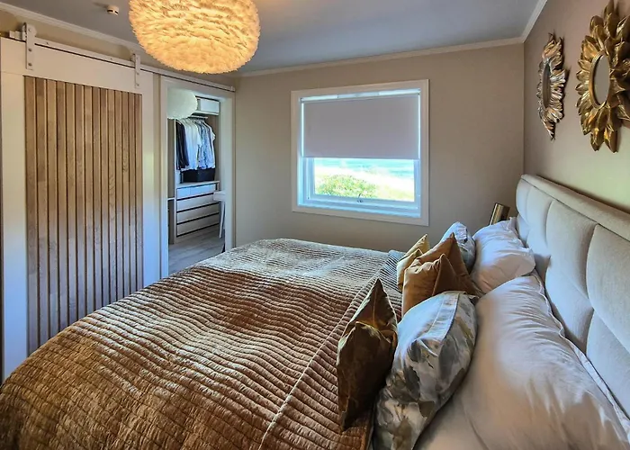 Beautiful In Bjoroyhamn With House Sea View Bjoroyna